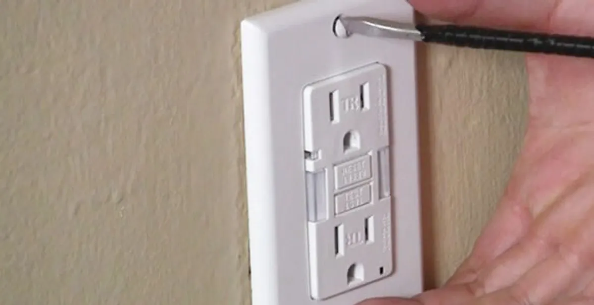 gfc outlets service securing and mounting ground fault circuit interrupter outlet by certified electricians in New Orleans, LA